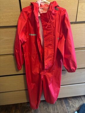 Like new rain suit kids